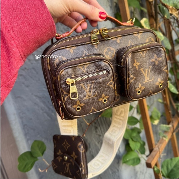 Louis Vuitton Monogram Utility Crossbody - Picture 1 of 16